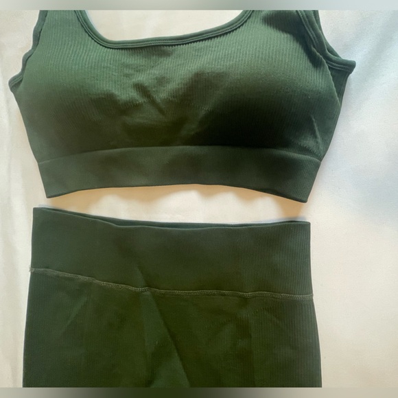 Forest Green Active Set - Picture 4 of 6